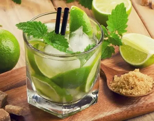 Jugo de Limón